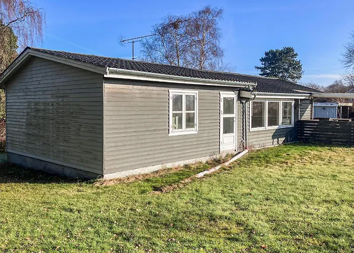2 Bedroom Pet Friendly In *